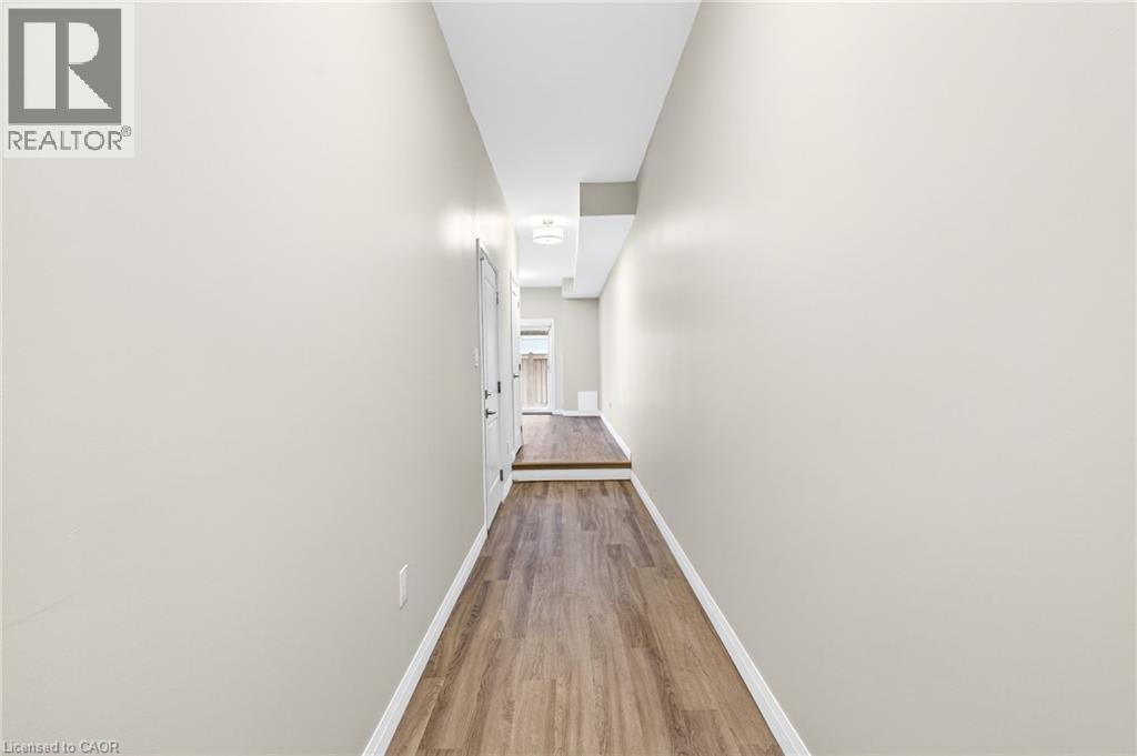 270 Melvin Avenue Unit# 7, Hamilton, Ontario  L8H 0B4 - Photo 4 - 40806582