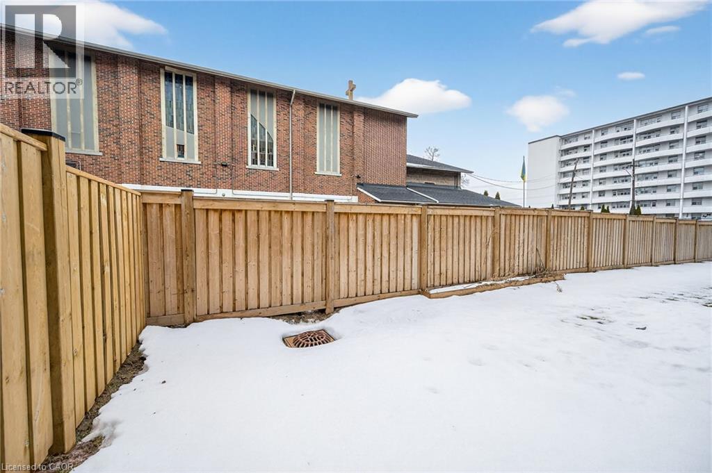 270 Melvin Avenue Unit# 7, Hamilton, Ontario  L8H 0B4 - Photo 44 - 40806582