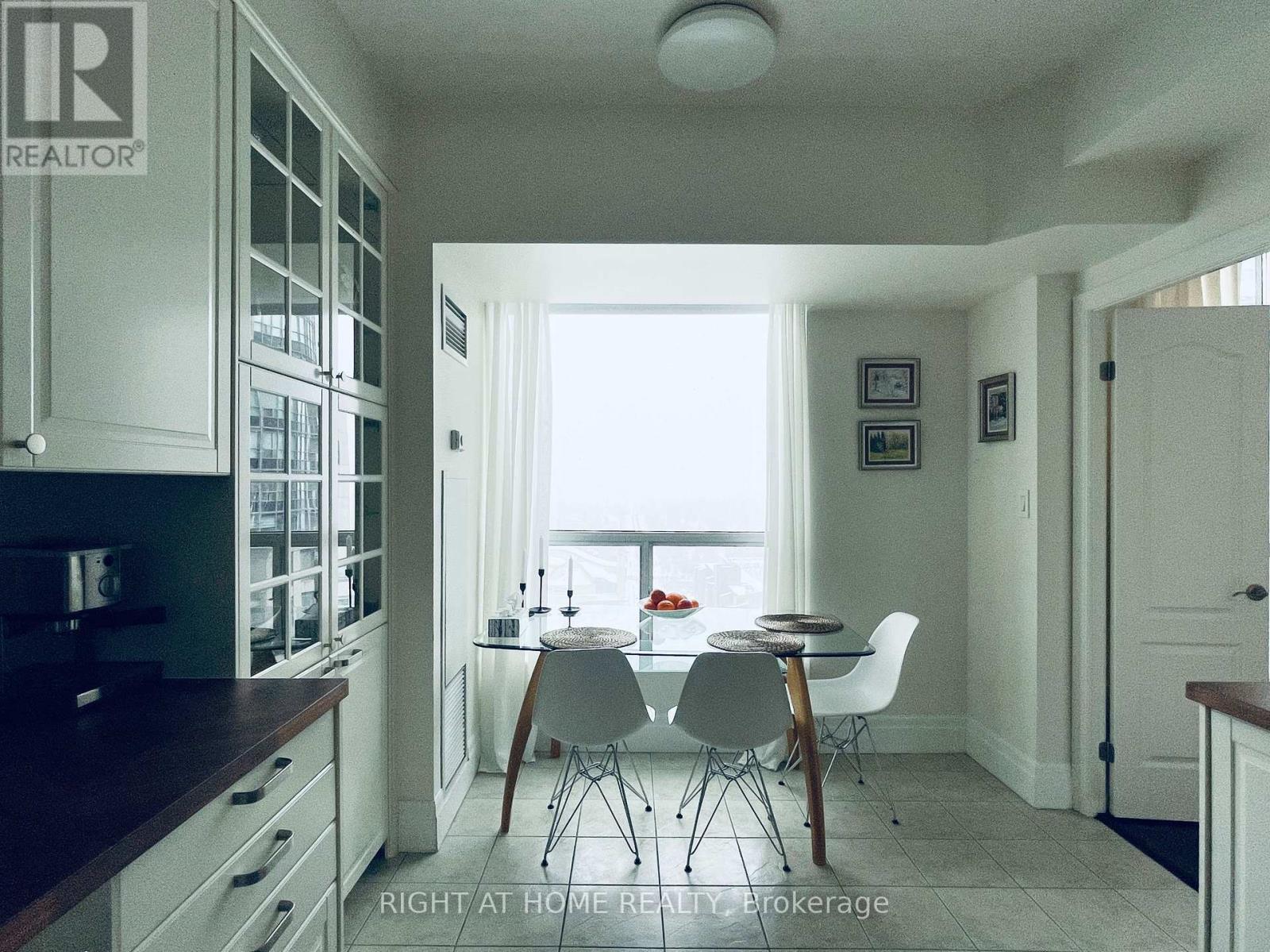 Lph06 - 188 Doris Avenue, Toronto, Ontario  M2N 6Z5 - Photo 8 - C12806838