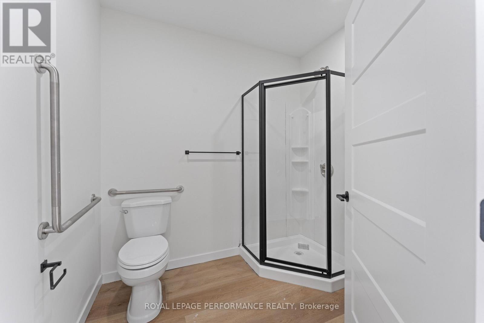 3 - 102 Sydney Street, Cornwall, Ontario  K6H 3H2 - Photo 7 - X12806846