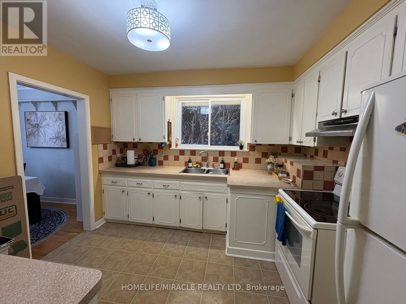 25 Ingrid Drive N, Toronto, Ontario  M1G 3A8 - Photo 12 - E12799654