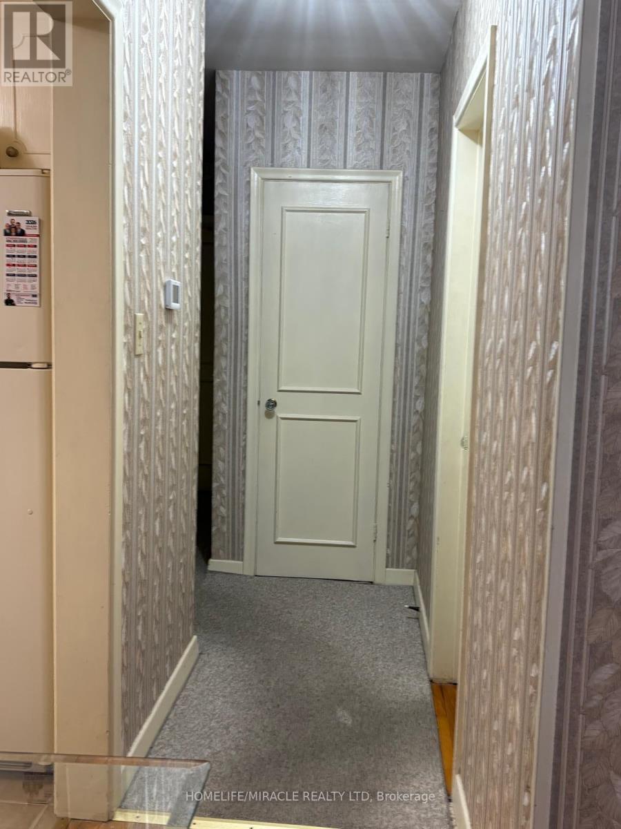 25 Ingrid Drive N, Toronto, Ontario  M1G 3A8 - Photo 18 - E12799654