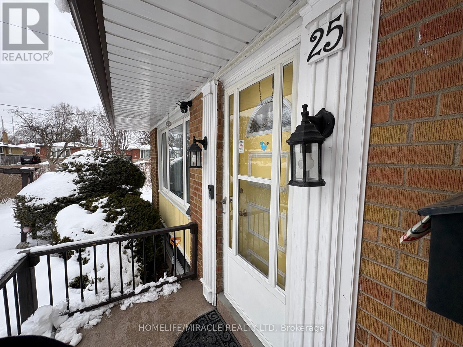 25 Ingrid Drive N, Toronto, Ontario  M1G 3A8 - Photo 2 - E12799654