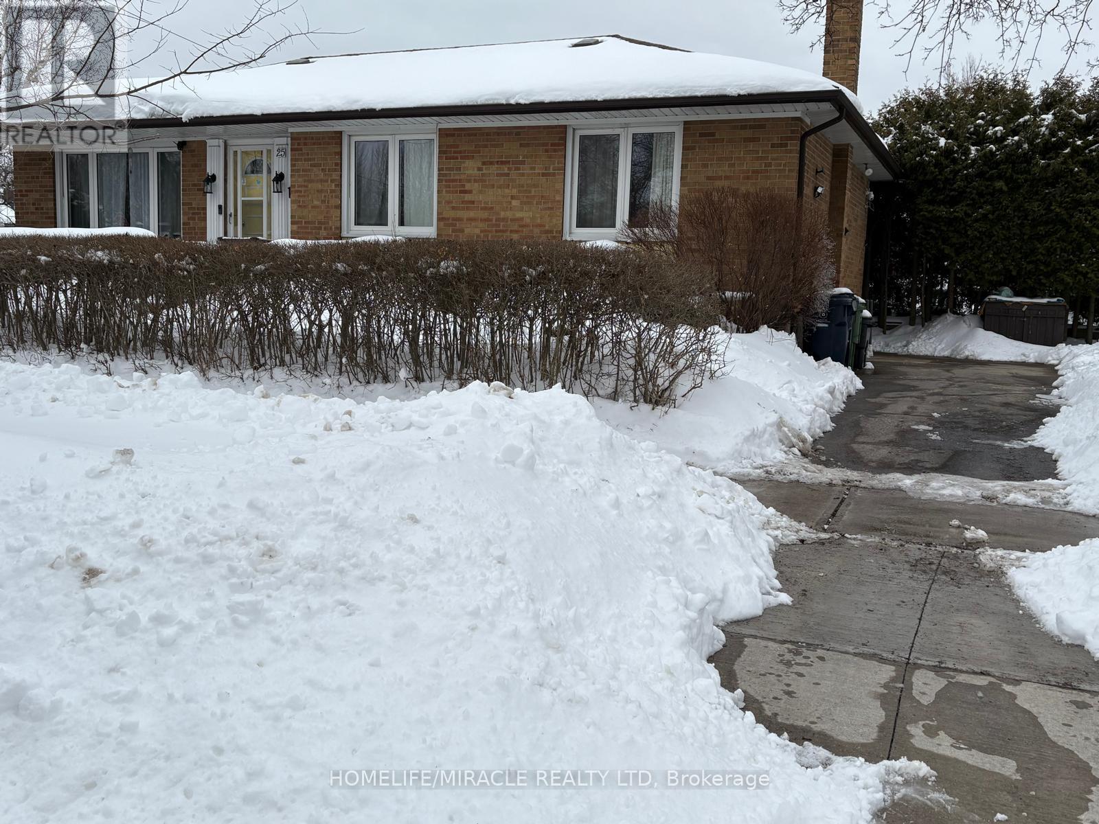 25 Ingrid Drive N, Toronto, Ontario  M1G 3A8 - Photo 4 - E12799654