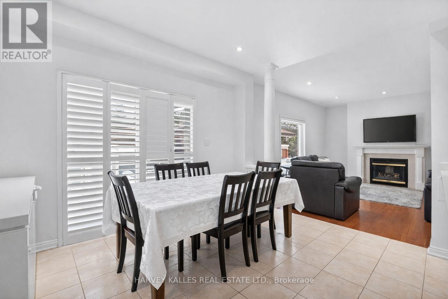 60 Wolfson Crescent, Richmond Hill, Ontario  L4E 4P1 - Photo 12 - N12790640