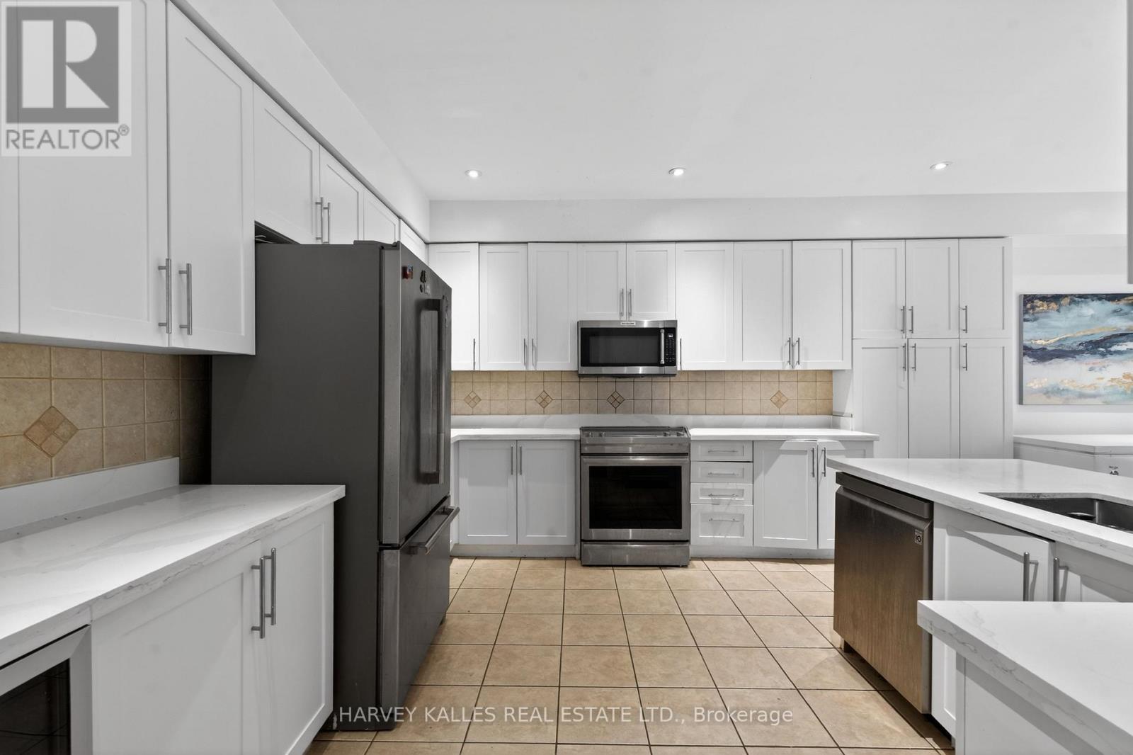 60 Wolfson Crescent, Richmond Hill, Ontario  L4E 4P1 - Photo 19 - N12790640