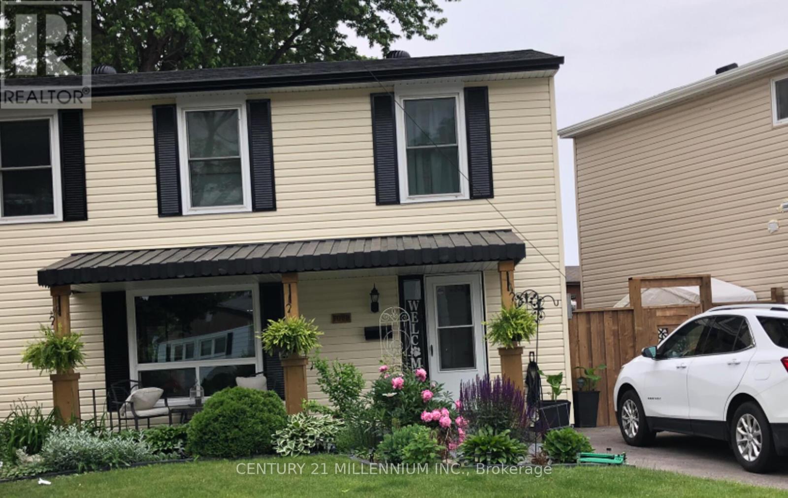 4 Heatherside Court, Brampton, Ontario  L6S 1N9 - Photo 1 - W12804026