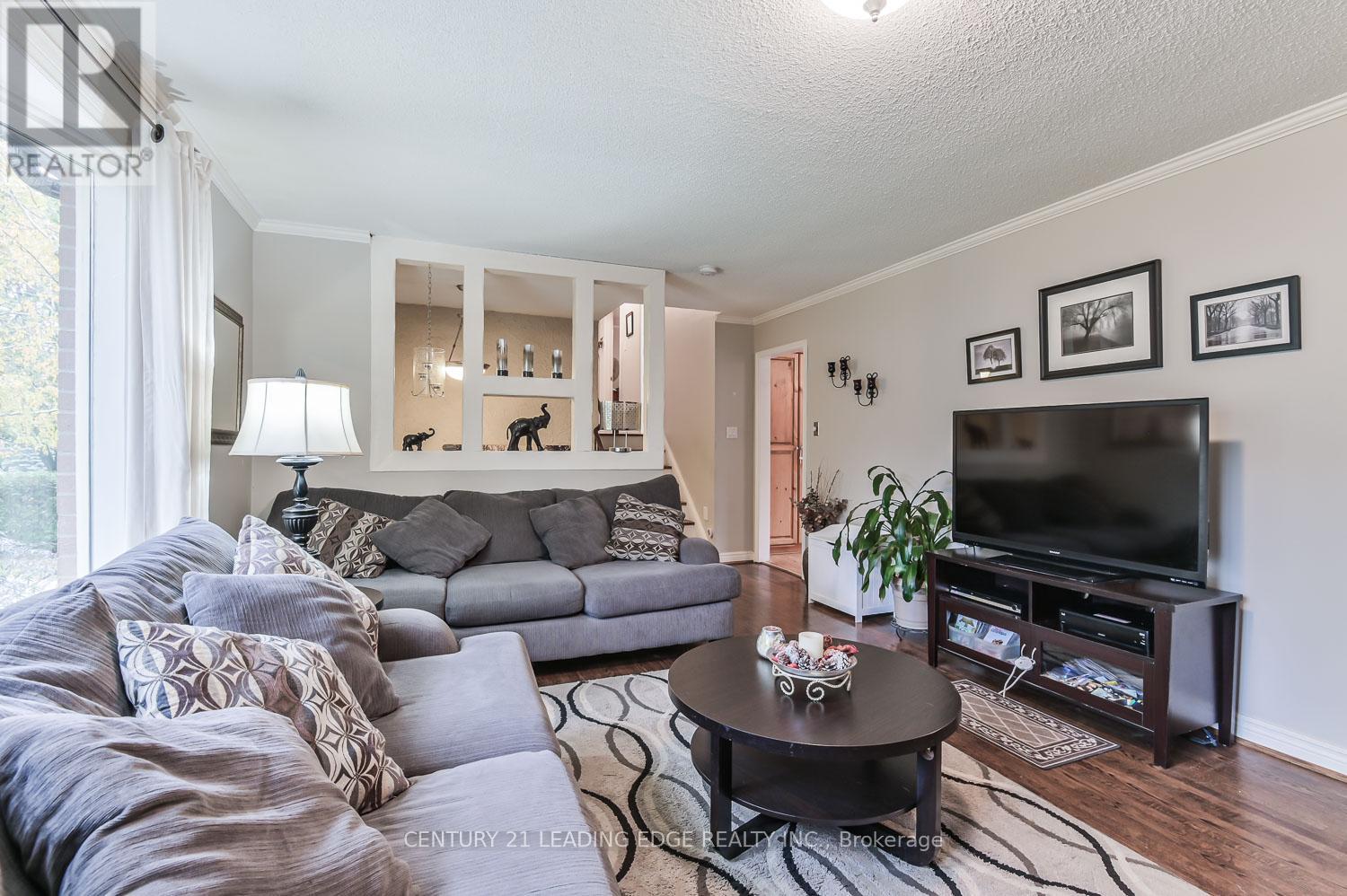 21 Jonathan Street, Uxbridge, Ontario  L9P 1B6 - Photo 9 - N12806824