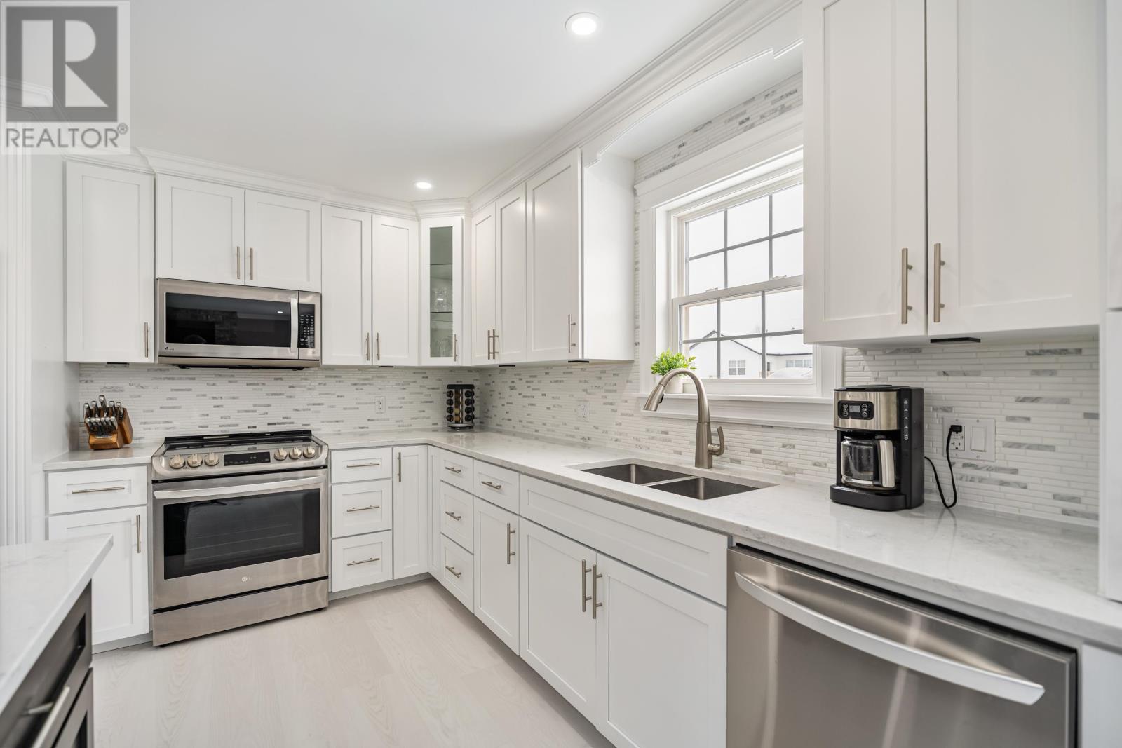 90 Macrae Drive, Charlottetown, Prince Edward Island  C1C 0S5 - Photo 12 - 202603163