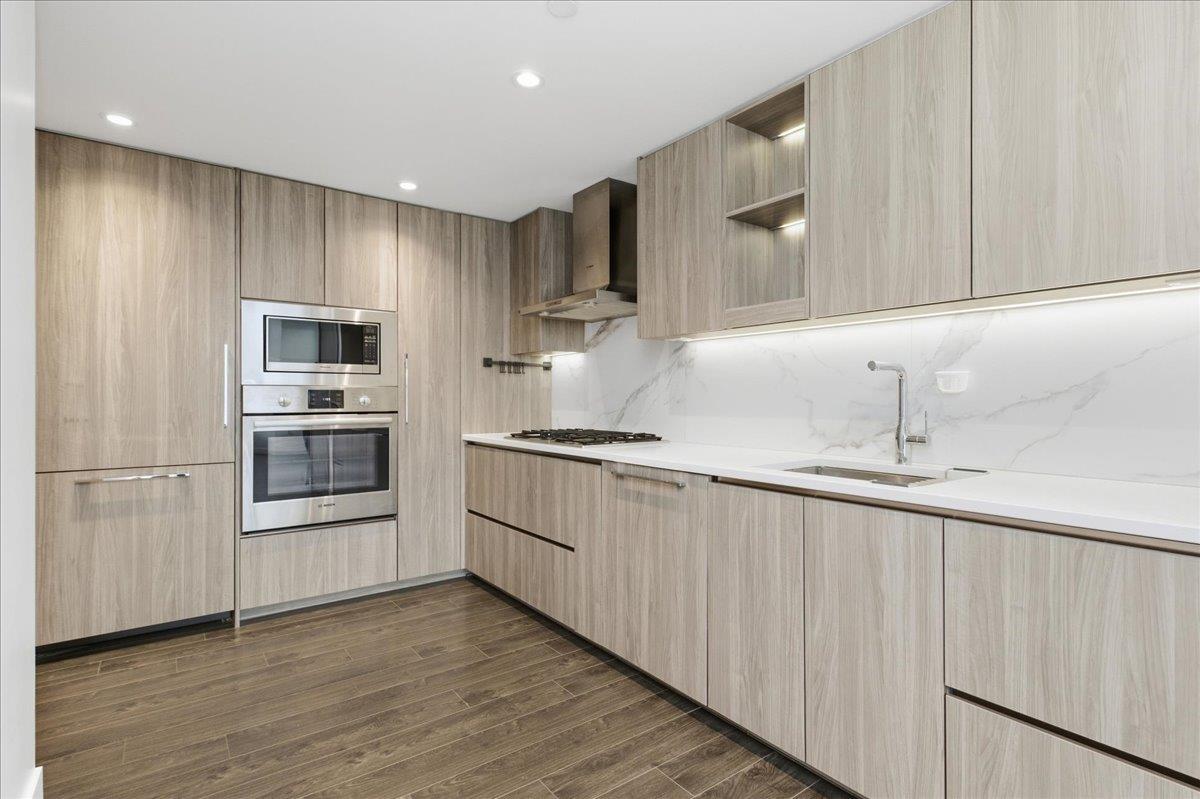 1610 9887 Whalley Boulevard, Surrey, British Columbia  V3T 0P4 - Photo 5 - R3091935