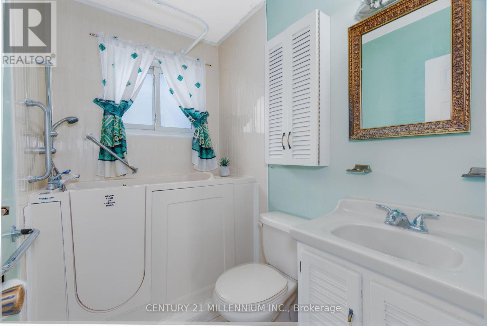 5 Alderbury Crescent, Brampton, Ontario  L6T 1P5 - Photo 10 - W12806822