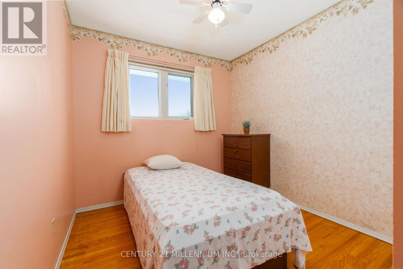 5 Alderbury Crescent, Brampton, Ontario  L6T 1P5 - Photo 8 - W12806822