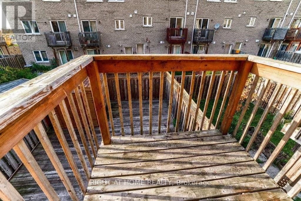 741 Maxman Street, Mississauga, Ontario  L5R 0B3 - Photo 12 - W12806920