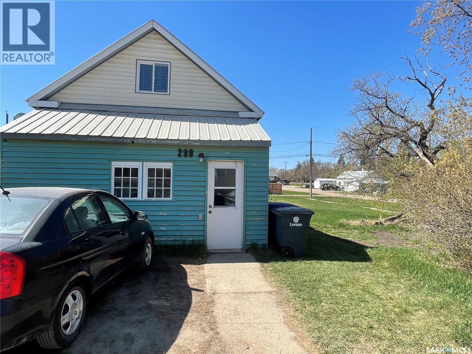 200 1st Street, Duck Lake, Saskatchewan  S0K 1J0 - Photo 2 - SK028944