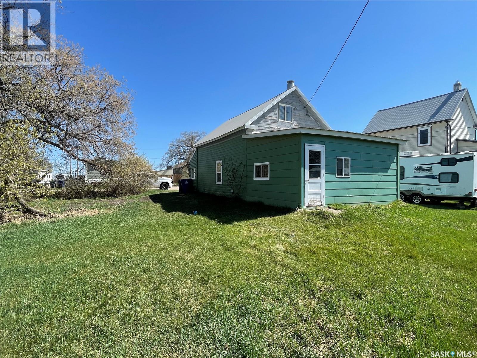 200 1st Street, Duck Lake, Saskatchewan  S0K 1J0 - Photo 3 - SK028944