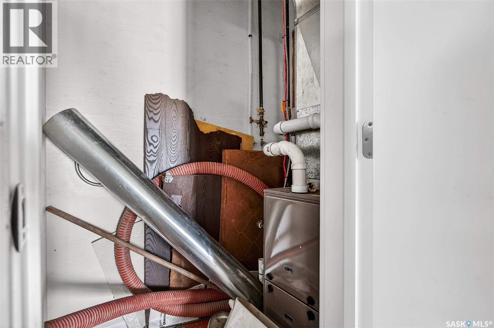 1317 Hochelaga Street W, Moose Jaw, Saskatchewan  S6H 6C3 - Photo 34 - SK028896