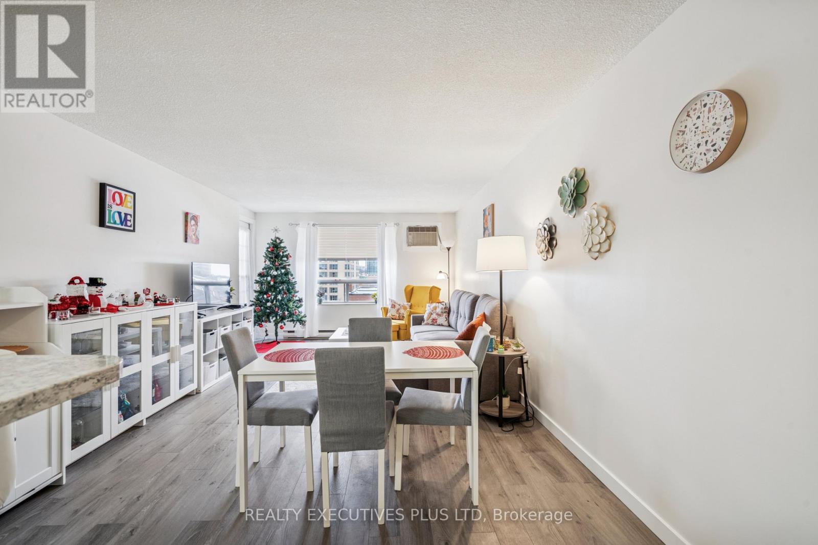 303 - 64 Benton Street, Kitchener, Ontario  N2G 4L9 - Photo 13 - X12806888