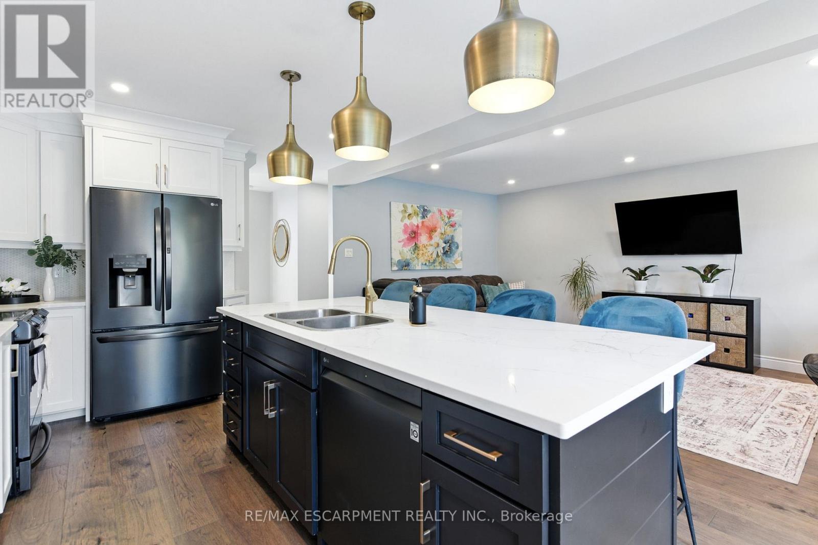 2 Caledonia Avenue, Haldimand, Ontario  N3W 2L1 - Photo 12 - X12806894