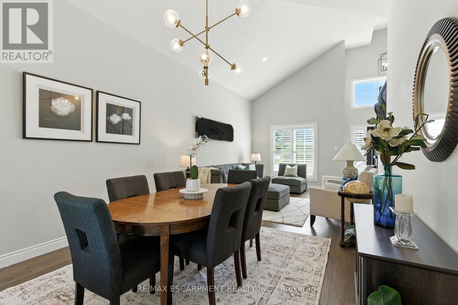 2 Caledonia Avenue, Haldimand, Ontario  N3W 2L1 - Photo 8 - X12806894