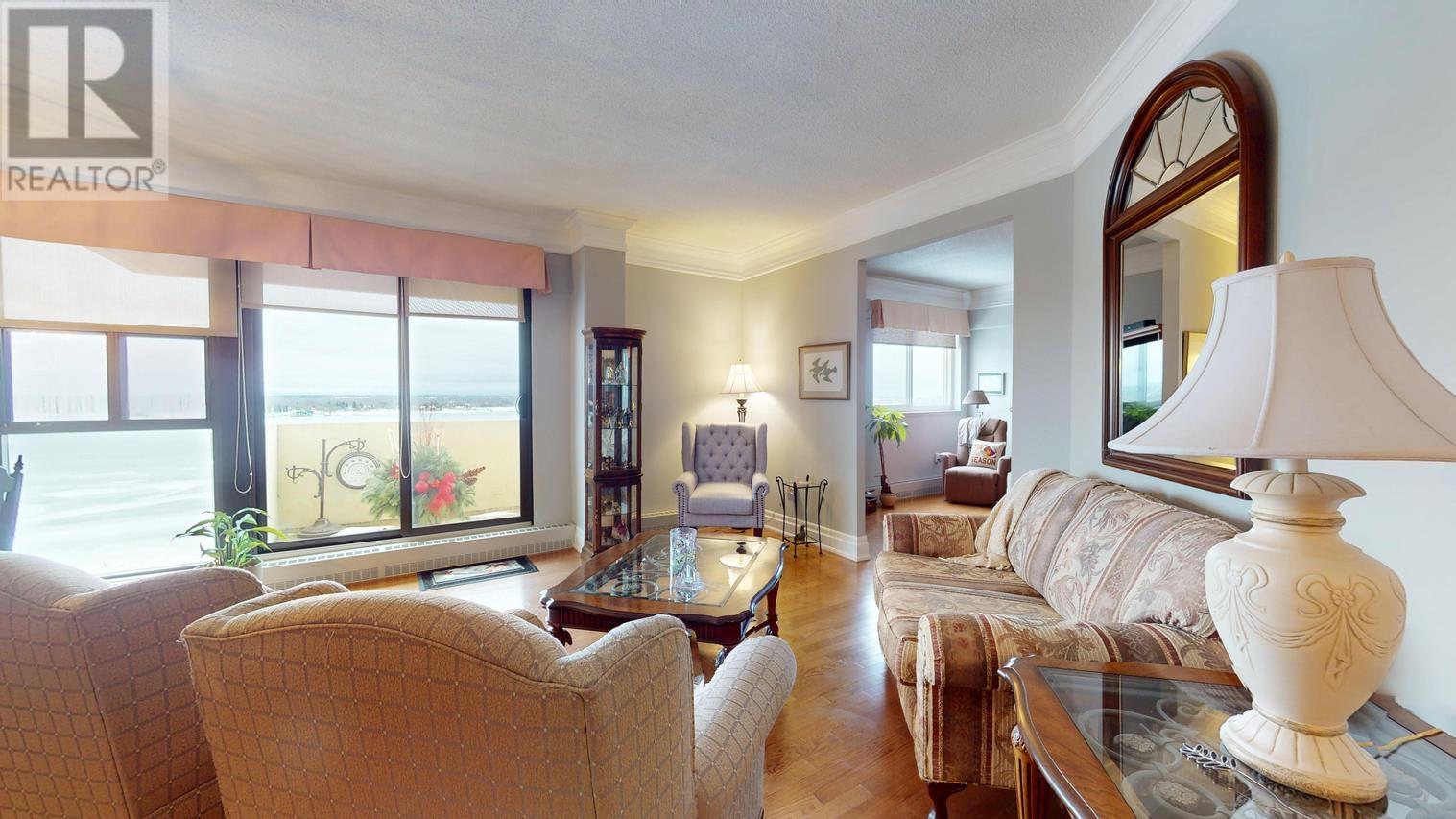 1139 Queen St E # Ph1, Sault Ste. Marie, Ontario  P6A 6K5 - Photo 6 - SM260085