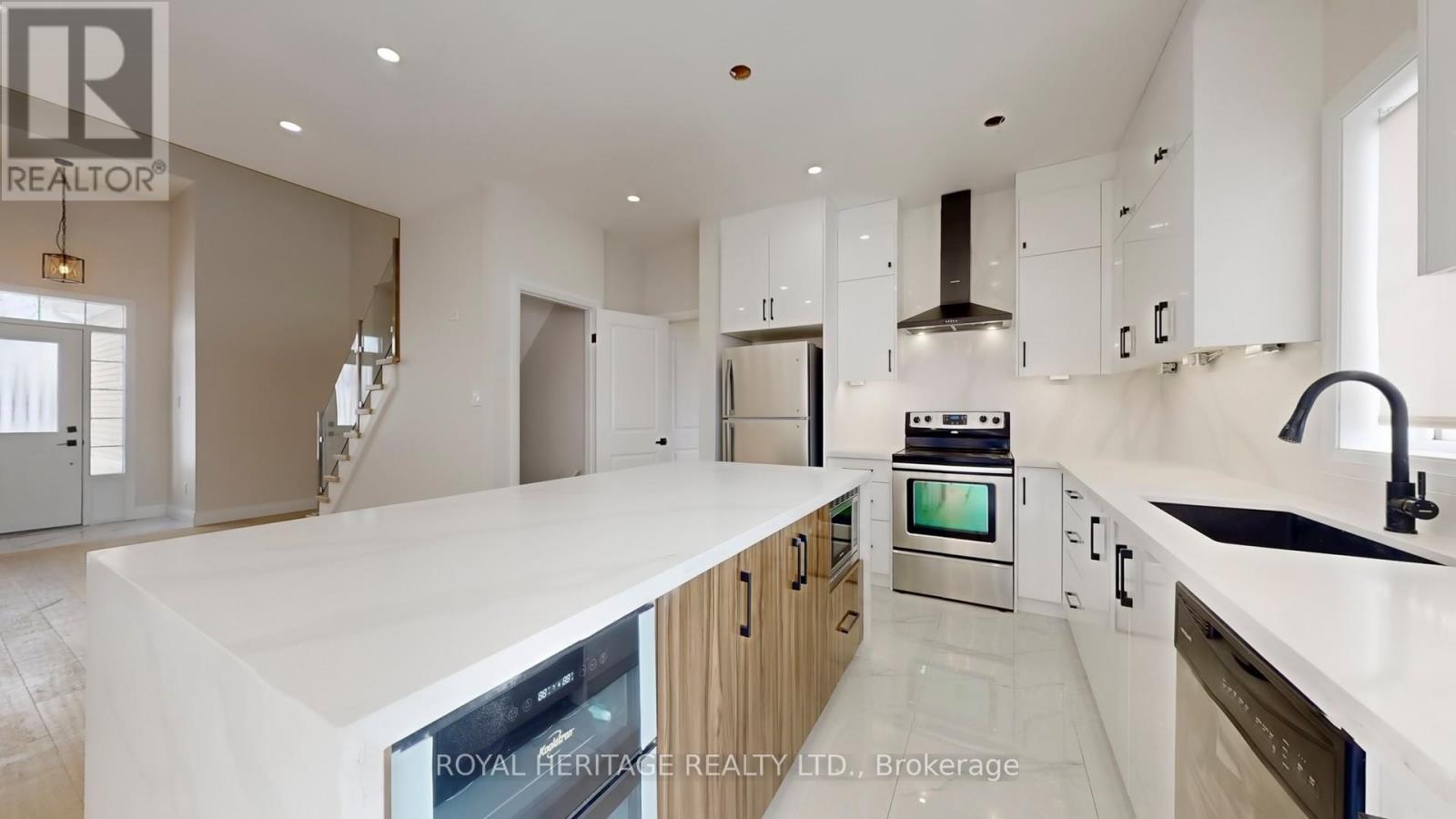 53 Meadow's End Crescent, Uxbridge, Ontario  L9P 0A5 - Photo 10 - N12807156