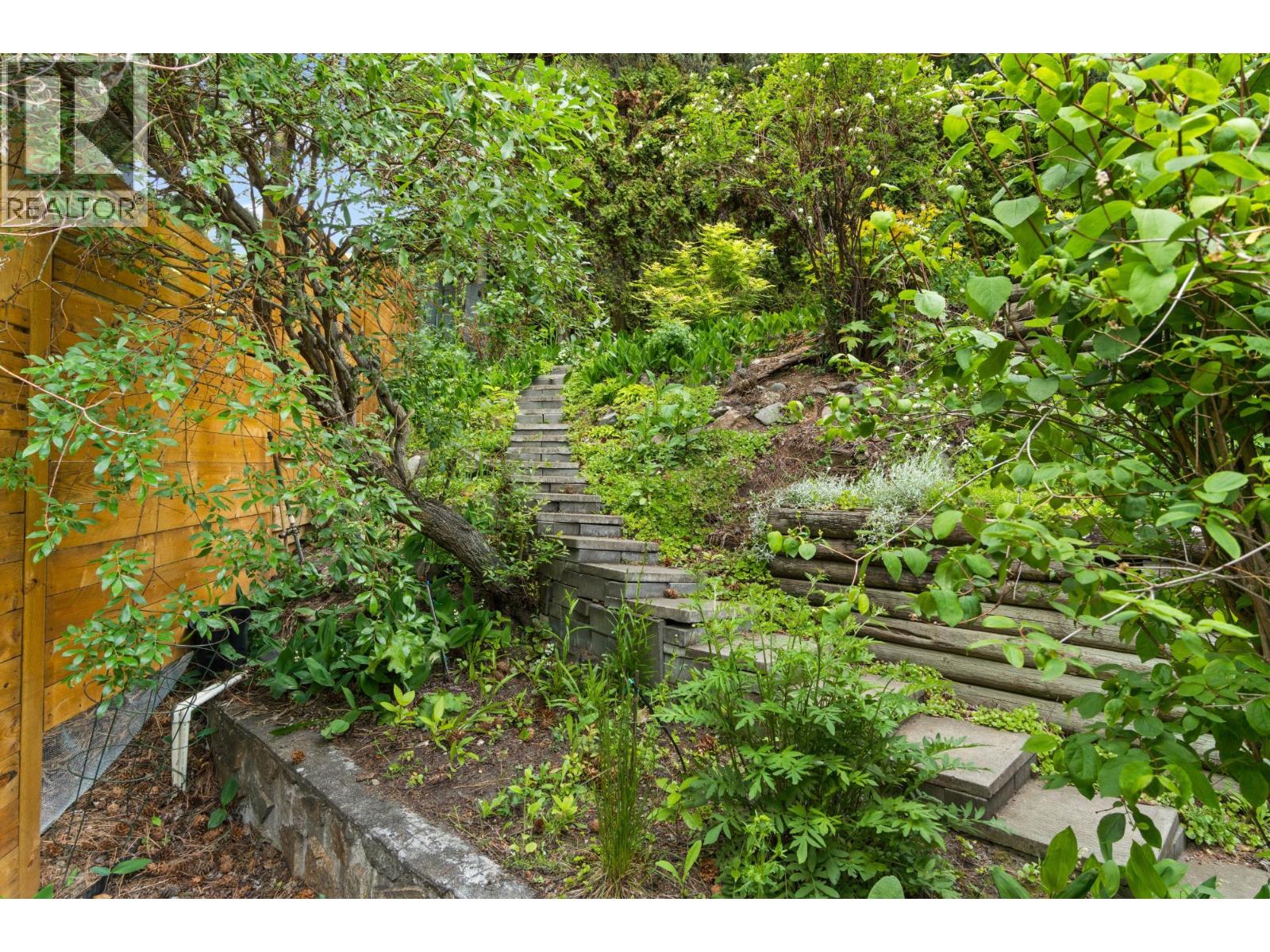 125 Monmouth Drive, Kamloops, British Columbia  V2E 1L8 - Photo 49 - 10376534