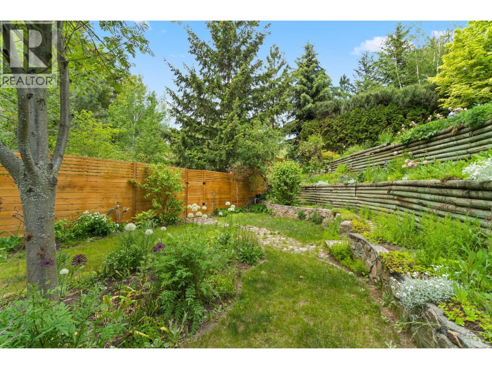 125 Monmouth Drive, Kamloops, British Columbia  V2E 1L8 - Photo 48 - 10376534