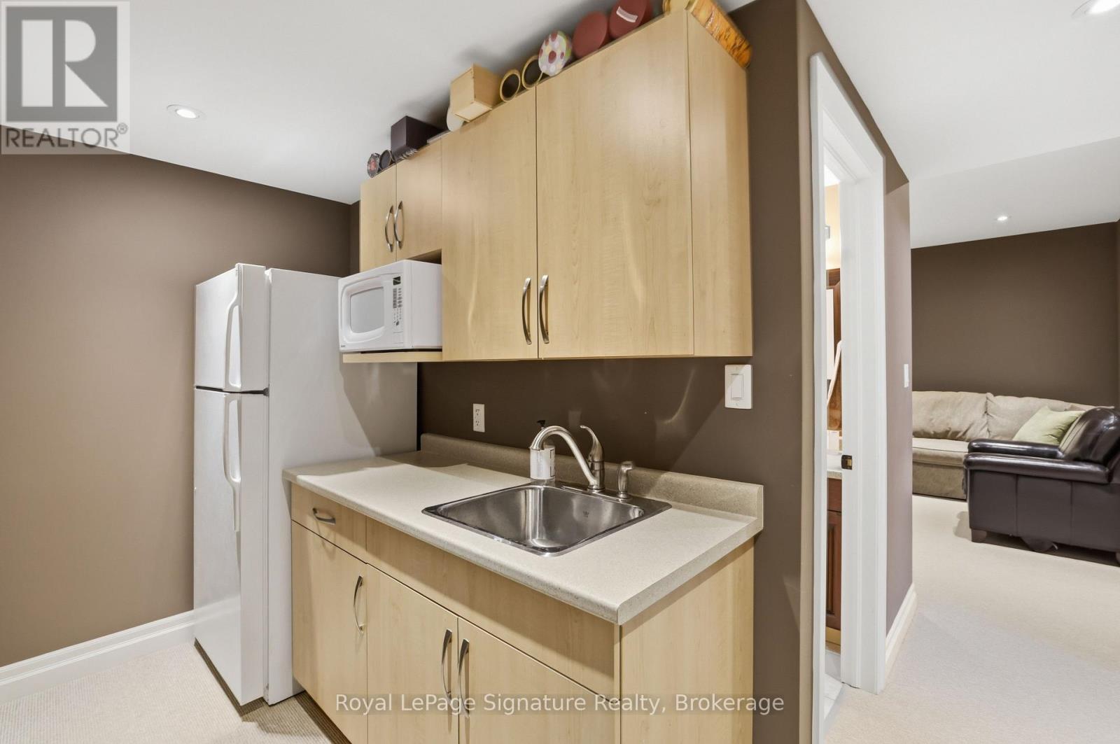 176 High Bluff Lane, Blue Mountains, Ontario  N0H 2P0 - Photo 36 - X12806936