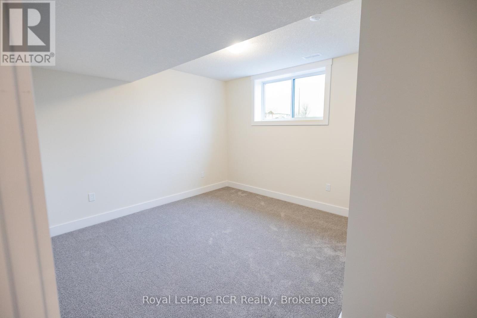 222 16th Avenue Crescent, Hanover, Ontario  N4N 3V3 - Photo 32 - X12807152