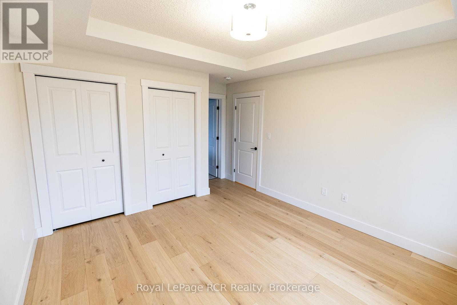 222 16th Avenue Crescent, Hanover, Ontario  N4N 3V3 - Photo 6 - X12807152