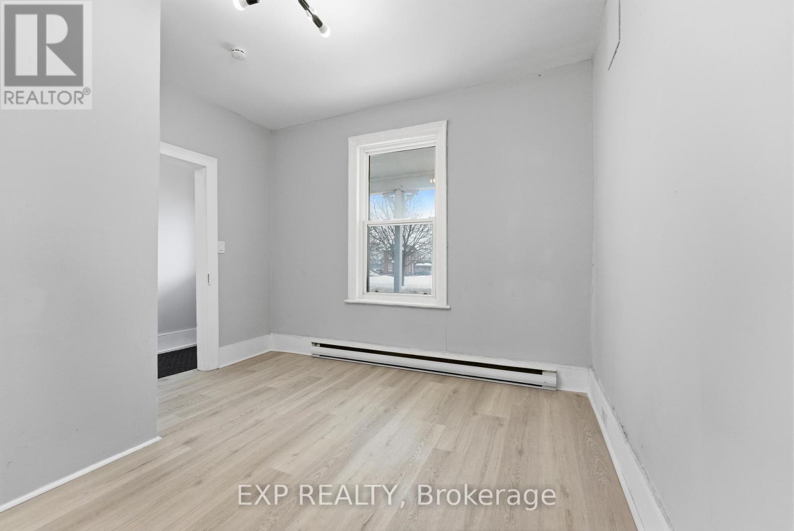 68-70 South George Street, Belleville, Ontario  K8N 3G6 - Photo 5 - X12807032