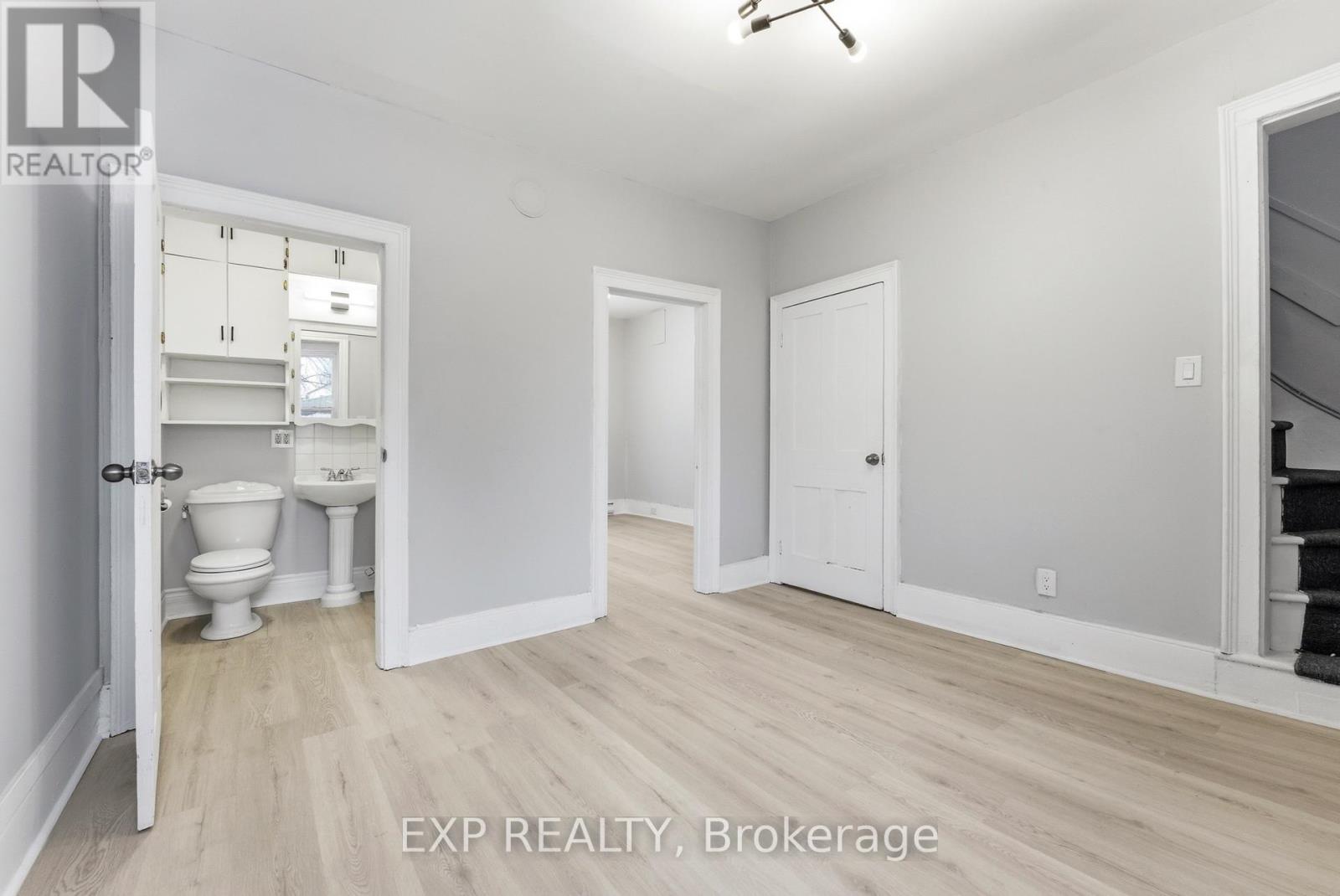 68-70 South George Street, Belleville, Ontario  K8N 3G6 - Photo 7 - X12807032