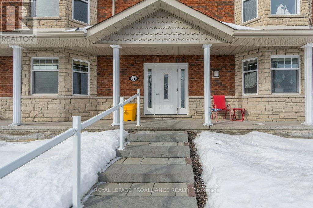 202 - 5 Dockside Lane, Brighton, Ontario K0K 1H0 - Photo 2 - X12807124