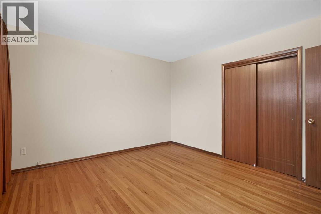 337 Capri Avenue Nw, Calgary, Alberta  T2L 0J4 - Photo 14 - A2286264