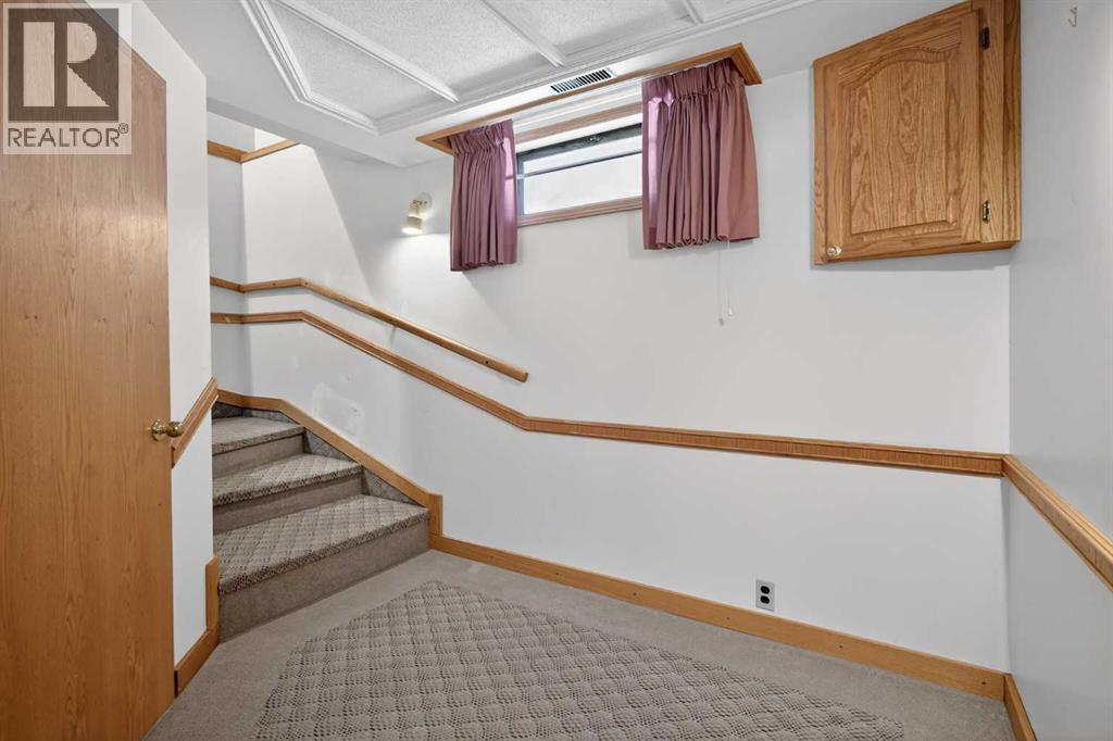 337 Capri Avenue Nw, Calgary, Alberta  T2L 0J4 - Photo 22 - A2286264