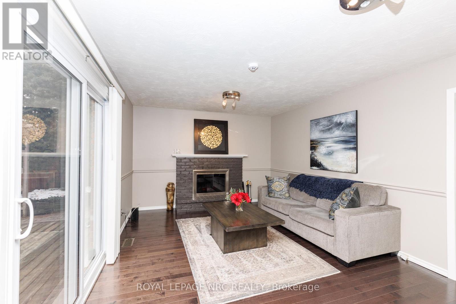 28 Spruceside Crescent, Pelham, Ontario  L0S 1E1 - Photo 25 - X12804474