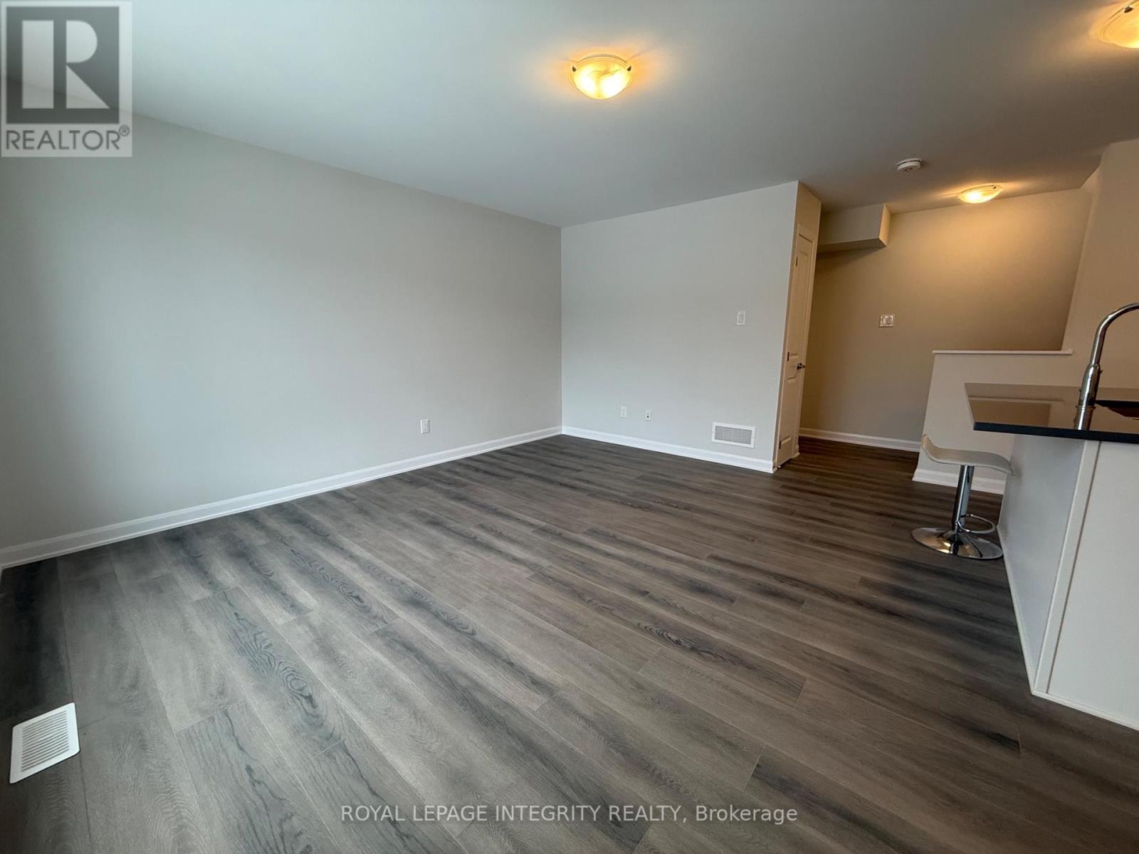 1217 Creekway Private, Ottawa, Ontario  K2T 0R8 - Photo 10 - X12807006