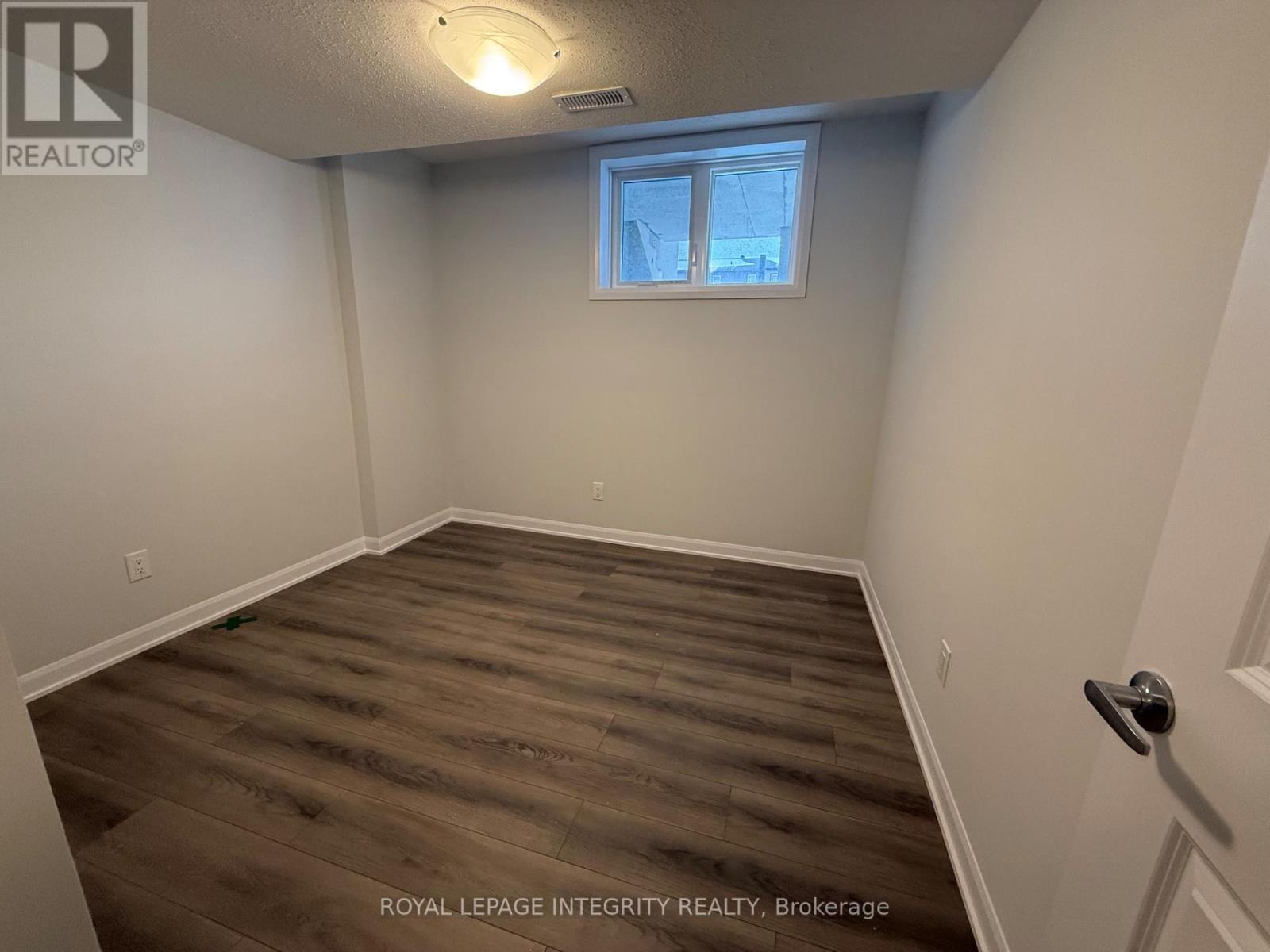 1217 Creekway Private, Ottawa, Ontario  K2T 0R8 - Photo 17 - X12807006