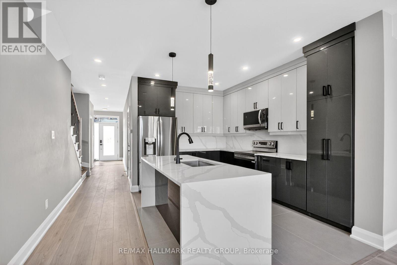 Main/second Floor Unit - 78 Burnett's Grove Circle, Ottawa, Ontario  K2J 1N7 - Photo 12 - X12807054