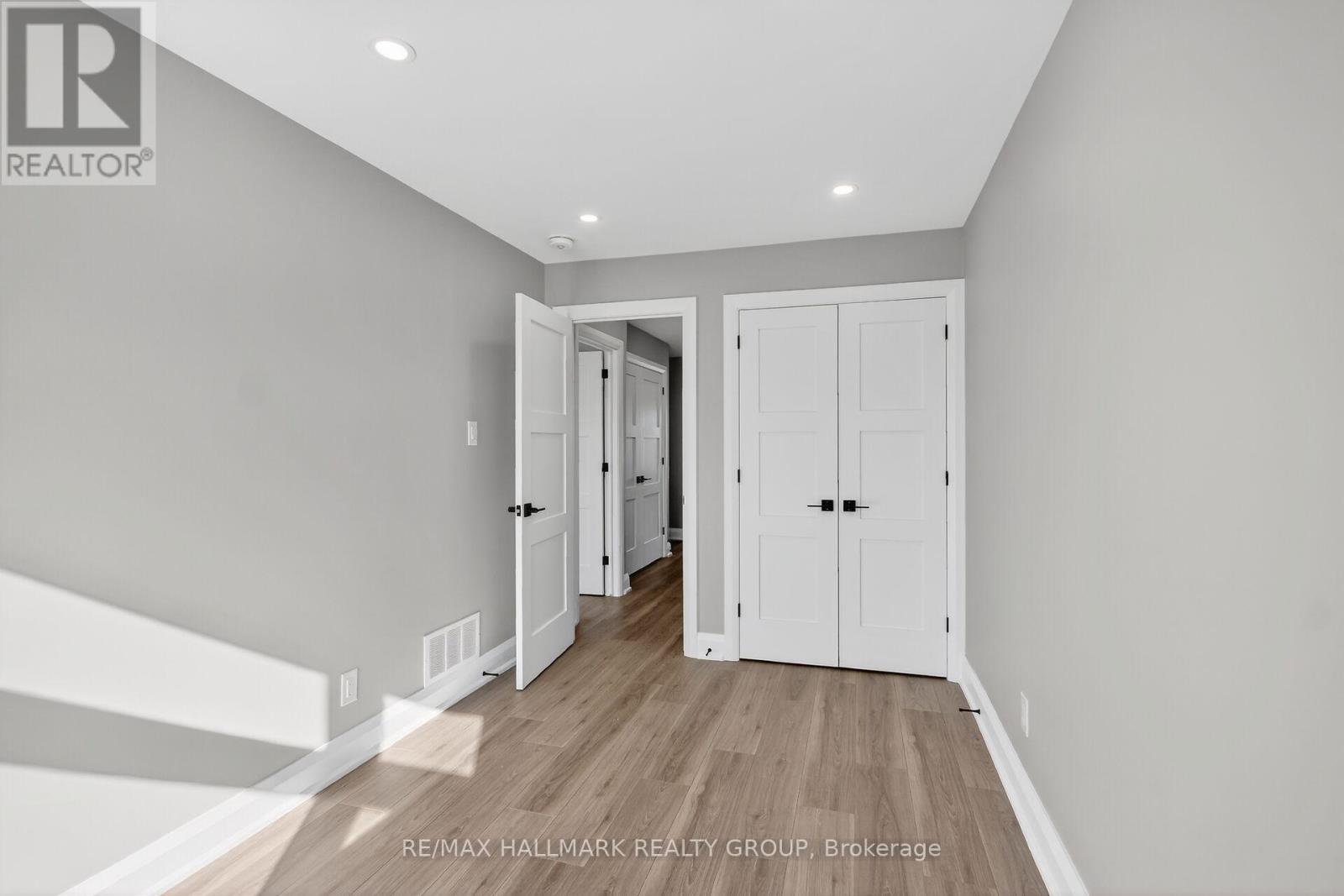 Main/second Floor Unit - 78 Burnett's Grove Circle, Ottawa, Ontario  K2J 1N7 - Photo 35 - X12807054