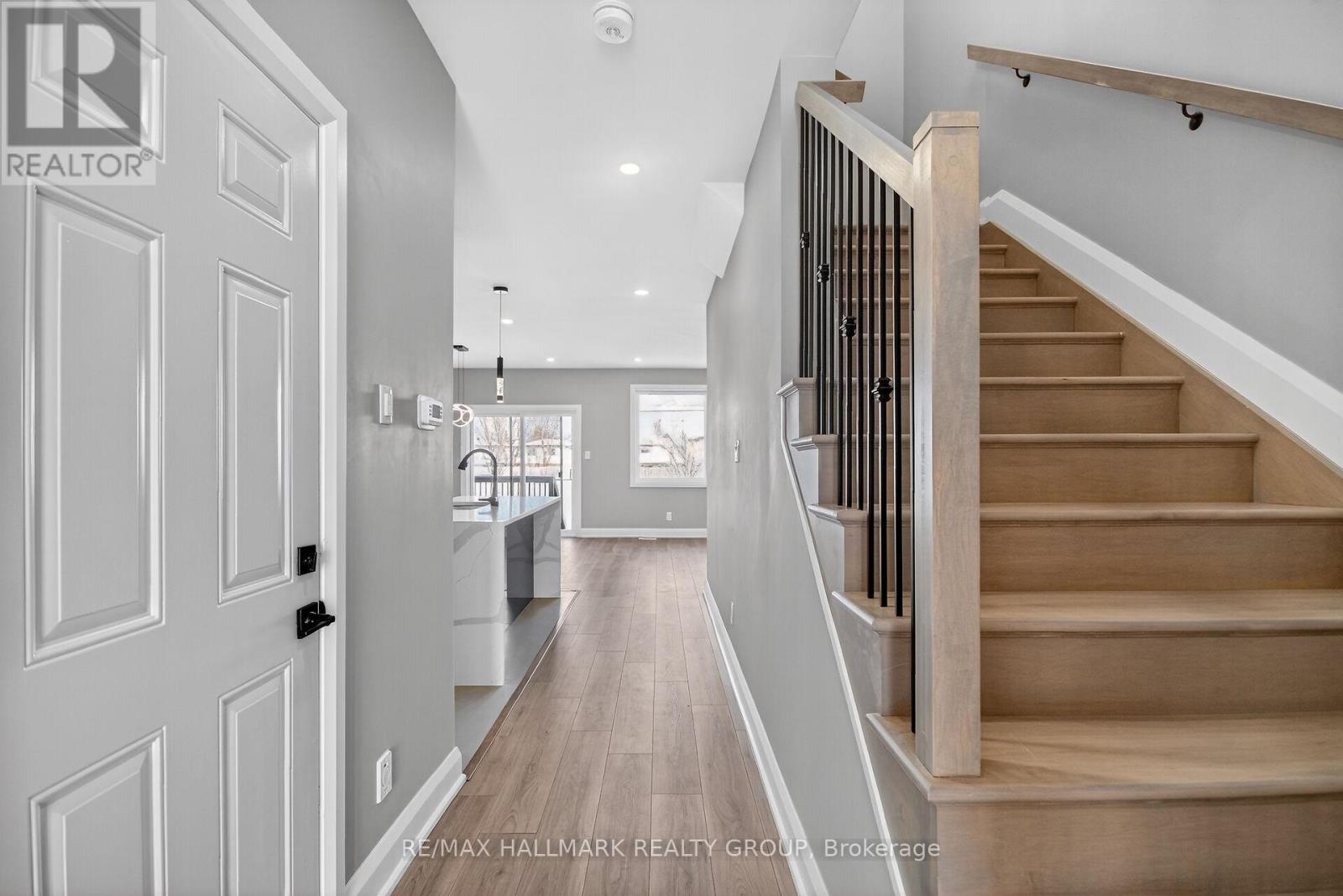 Main/second Floor Unit - 78 Burnett's Grove Circle, Ottawa, Ontario  K2J 1N7 - Photo 6 - X12807054