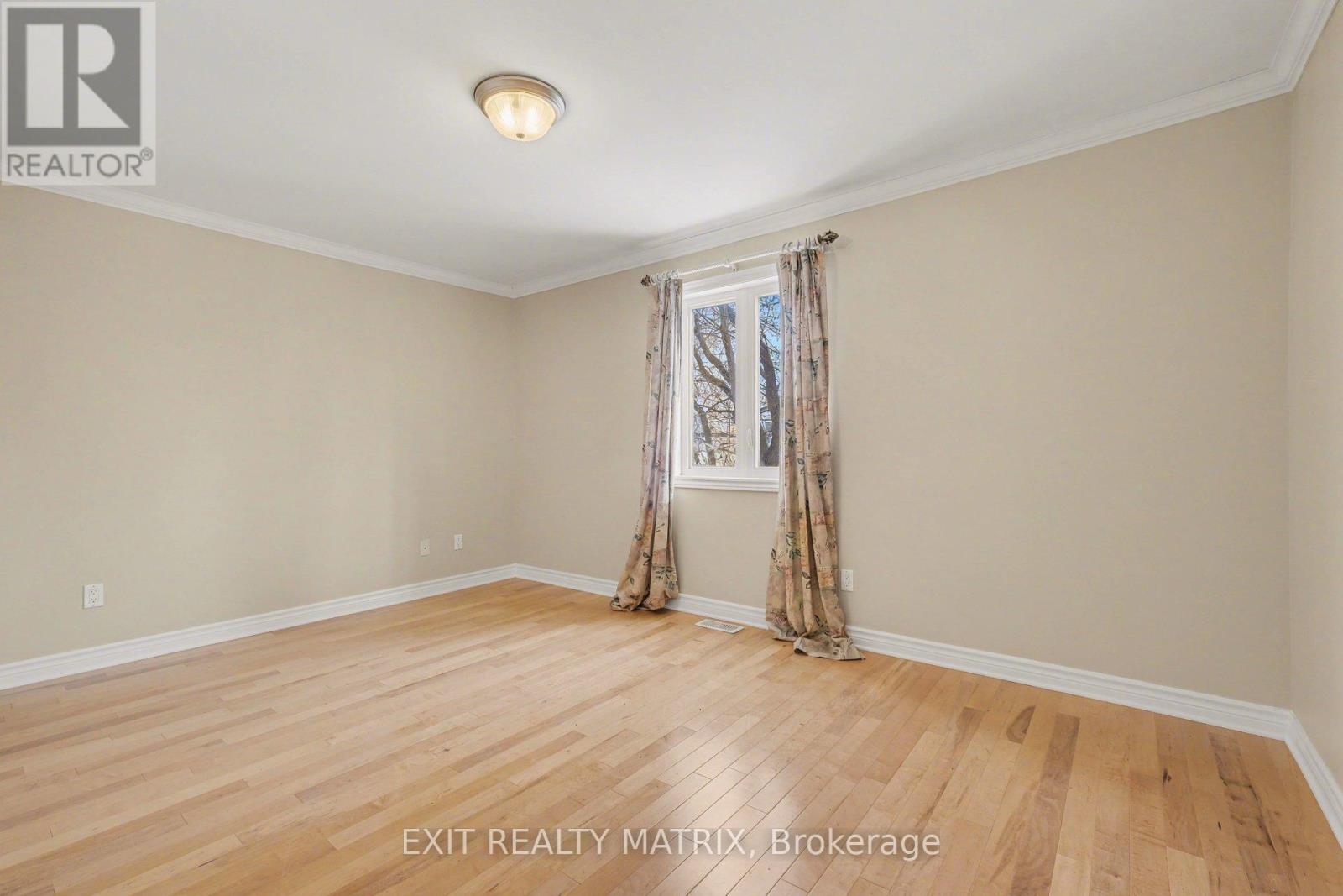 103 - 856 Notre-Dame Street, Russell, Ontario  K0A 1W0 - Photo 14 - X12807070