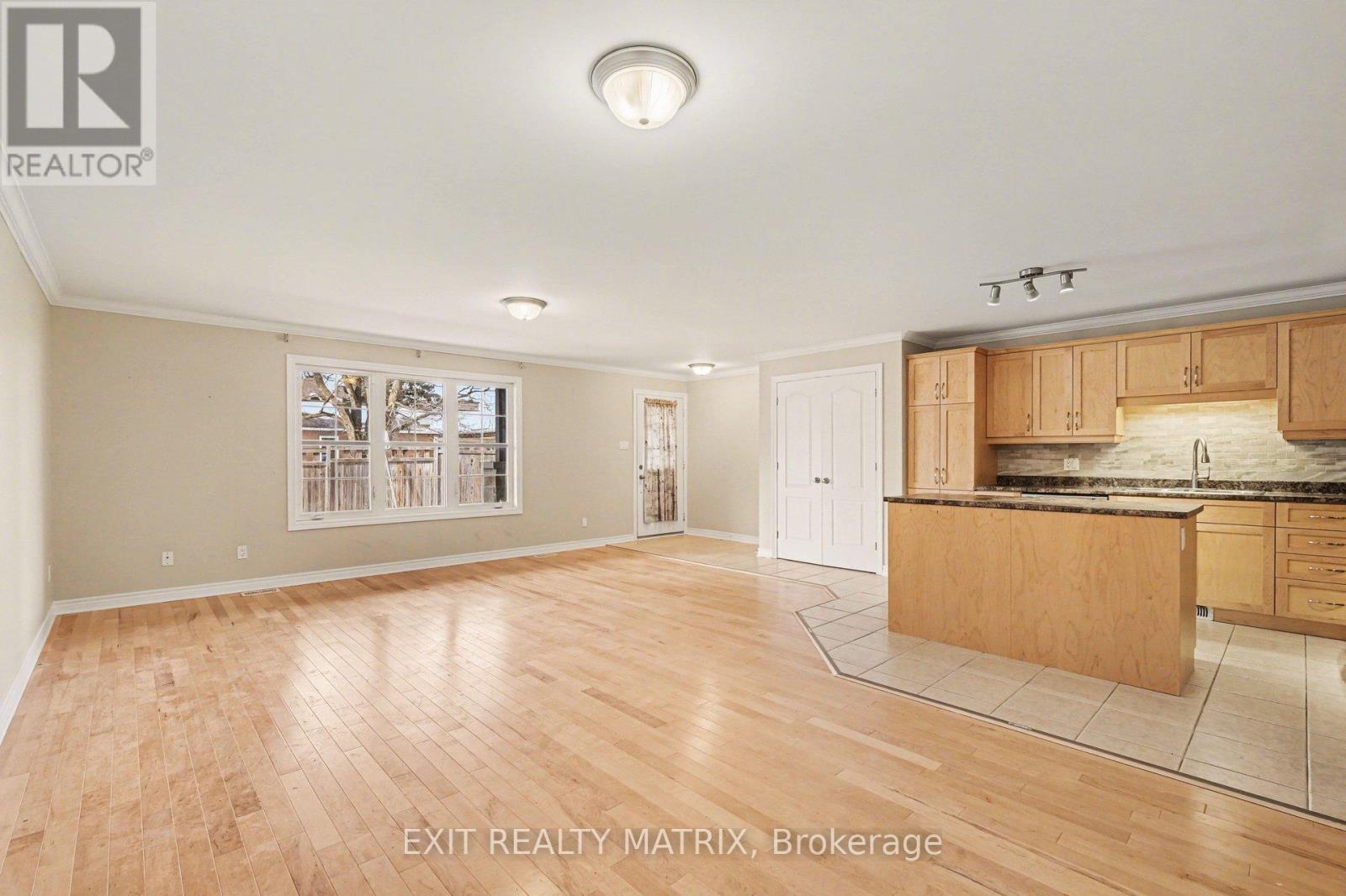 103 - 856 Notre-Dame Street, Russell, Ontario  K0A 1W0 - Photo 5 - X12807070