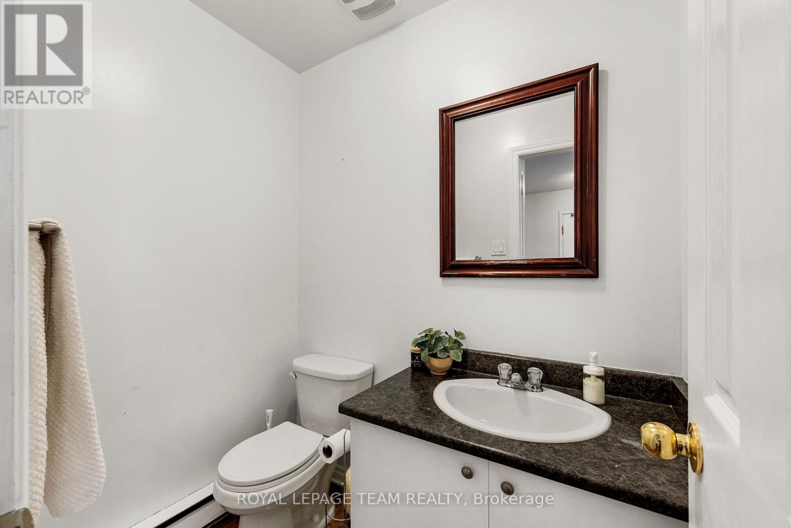 4 - 160 Fenerty Court, Ottawa, Ontario  K2L 3A7 - Photo 14 - X12807154