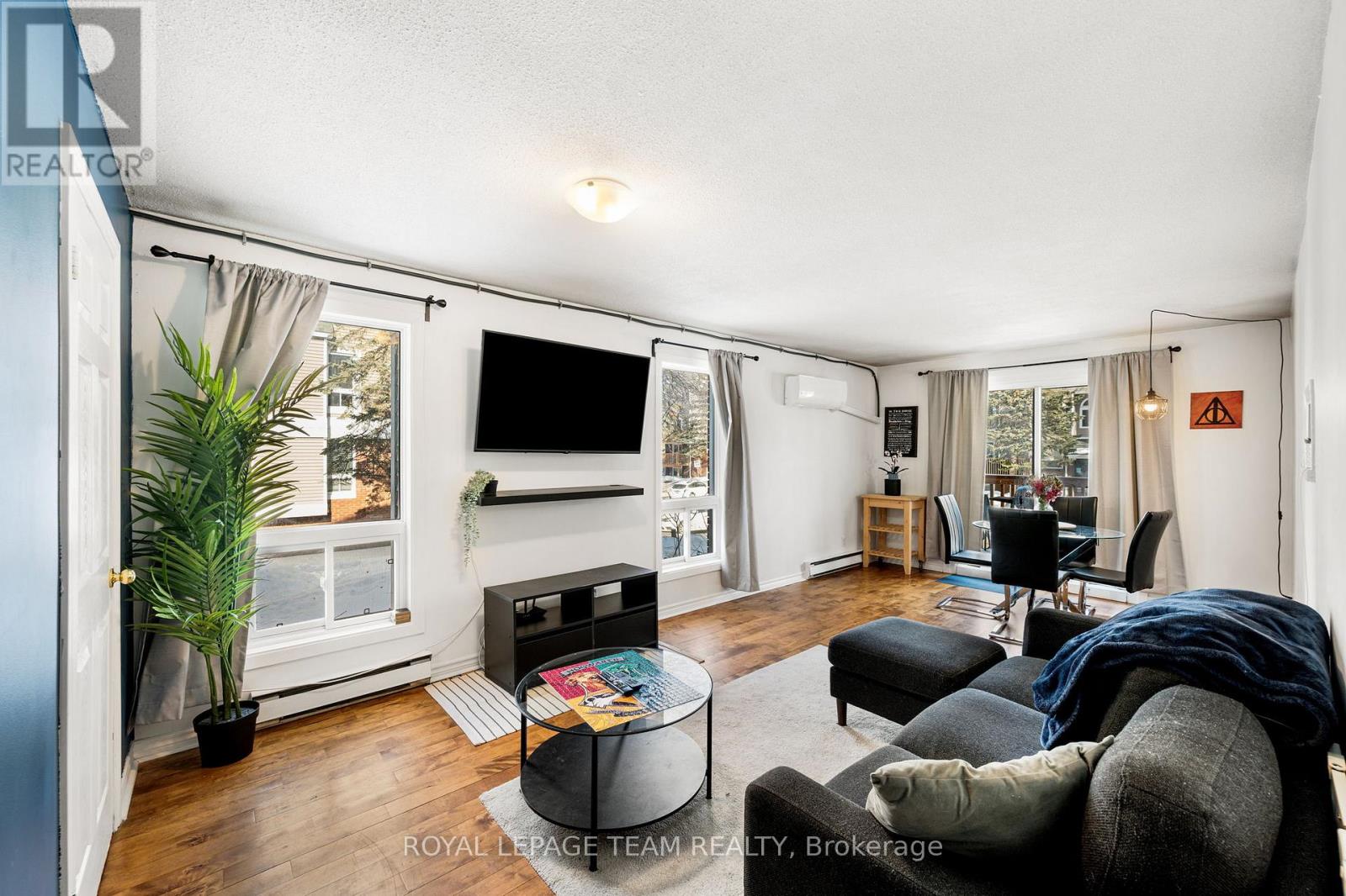 4 - 160 Fenerty Court, Ottawa, Ontario  K2L 3A7 - Photo 8 - X12807154