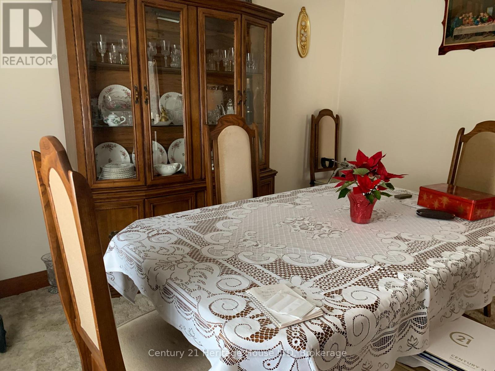 71 Rolls Avenue, St. Catharines, Ontario  L2N 1W3 - Photo 7 - X12771908