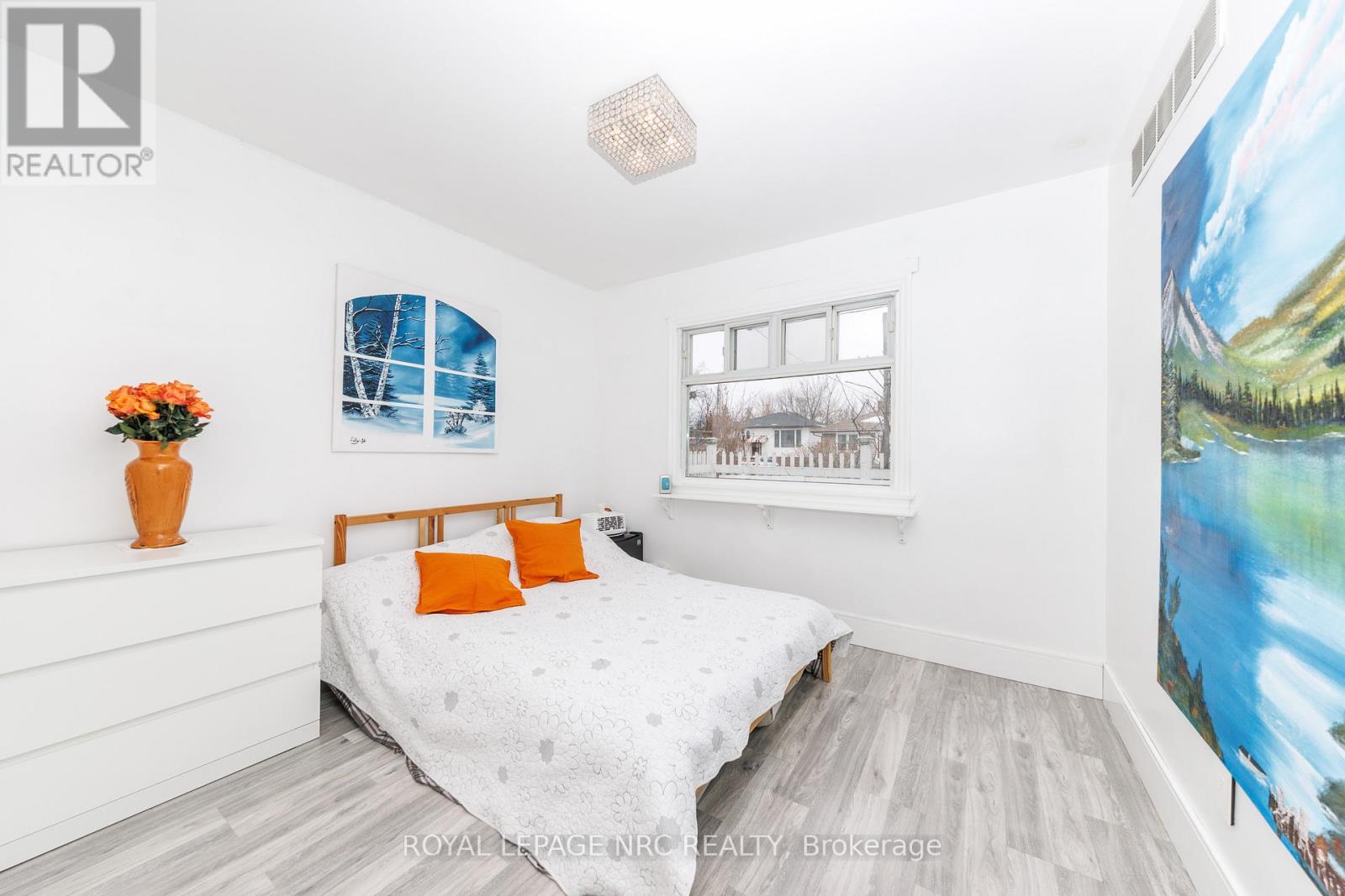 7 Vera Street, St. Catharines, Ontario  L2S 1C3 - Photo 13 - X12807086