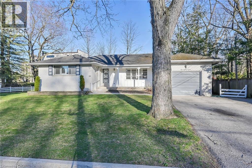 112 Academy Street, Ancaster, Ontario  L9G 2Y1 - Photo 3 - 40806594