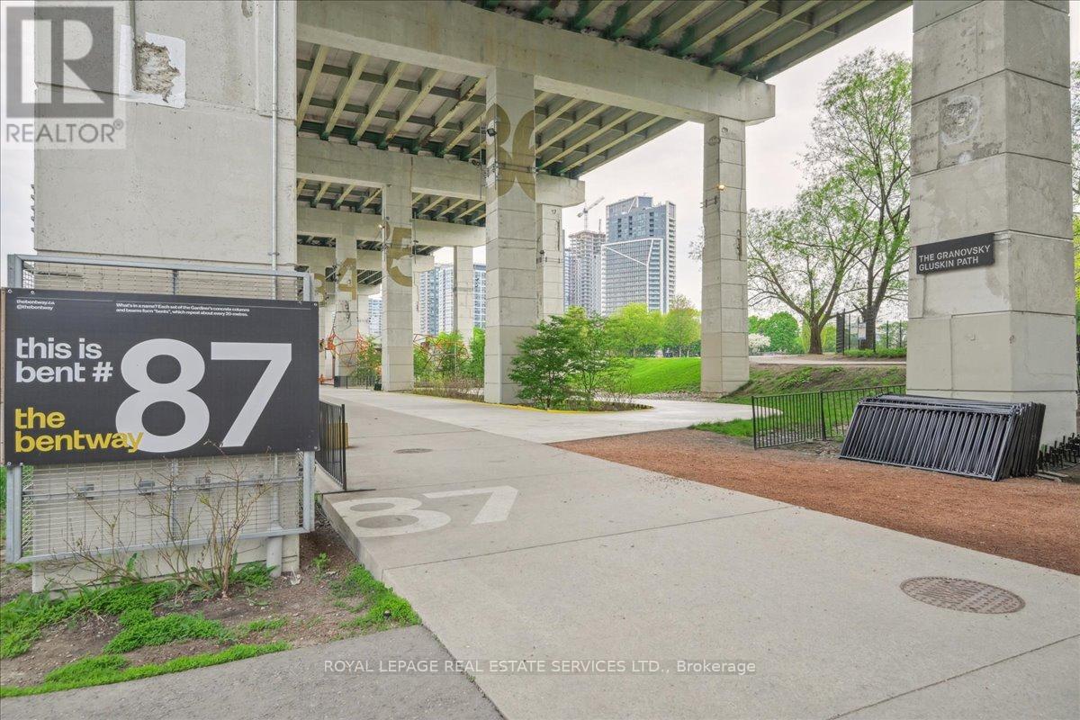 Ph - 08 - 169 Fort York Boulevard, Toronto, Ontario  M5V 0C8 - Photo 36 - C12806962
