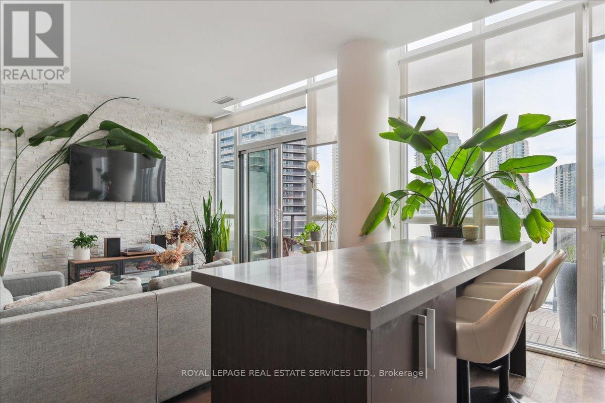 Ph - 08 - 169 Fort York Boulevard, Toronto, Ontario  M5V 0C8 - Photo 9 - C12806962